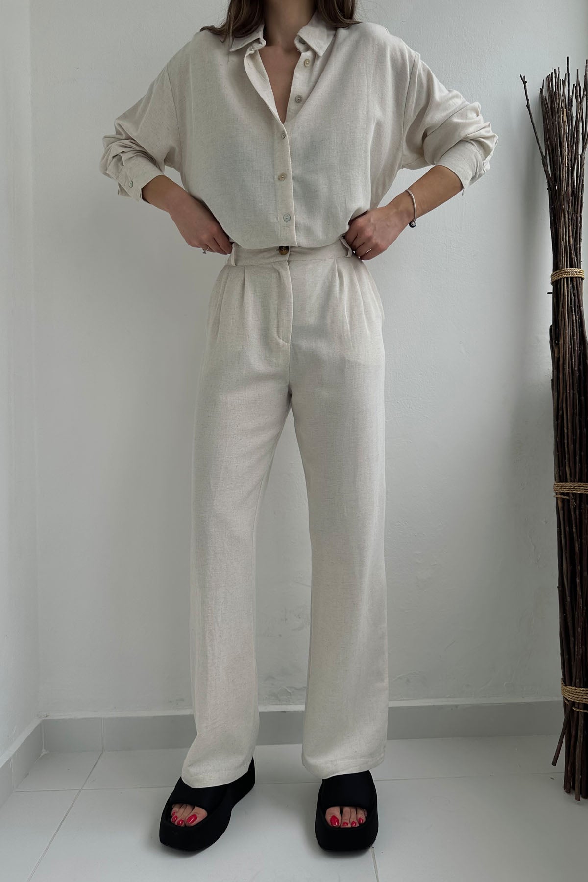 Bej Belden Pens Dikişli Bol Paça Gömlekli Keten Takım SY-0357-Bej