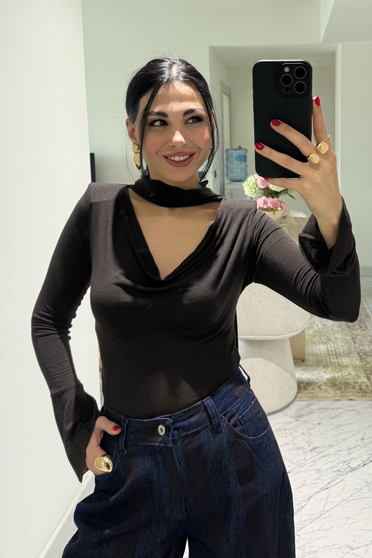 Kolları Volanlı Fularlı Degaje Bluz Kahve SY-3677-Kahverengi