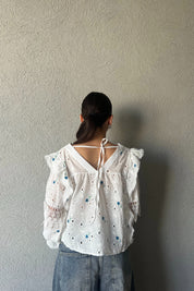 Beyaz Mavi Çiçekli Kol Detaylı V Yaka Bluz SY-1625-Beyaz