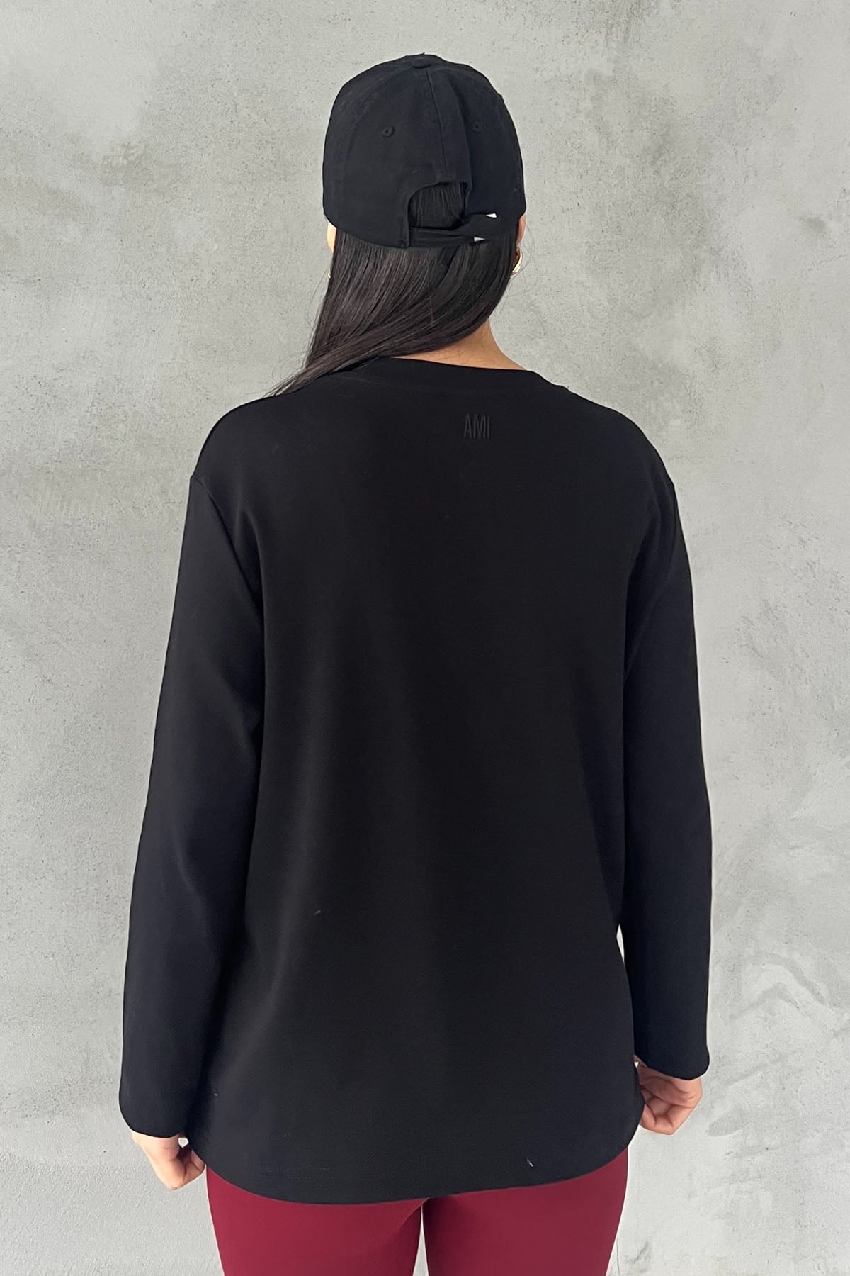 Siyah Marka Model Kalp Nakışlı Uzun Kollu T-shirt SY-2822-Siyah