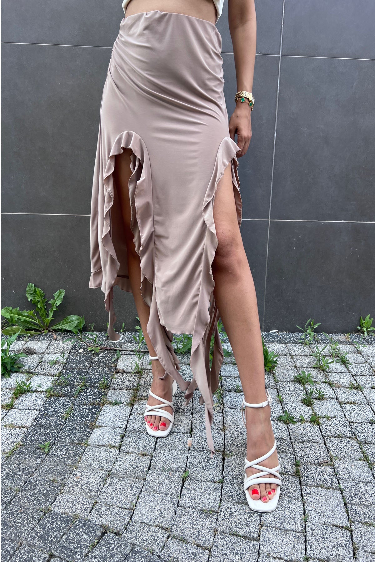 Kahve Derin Yırtmaçlı Fırfır Detay Etek SY-0702-Kahve