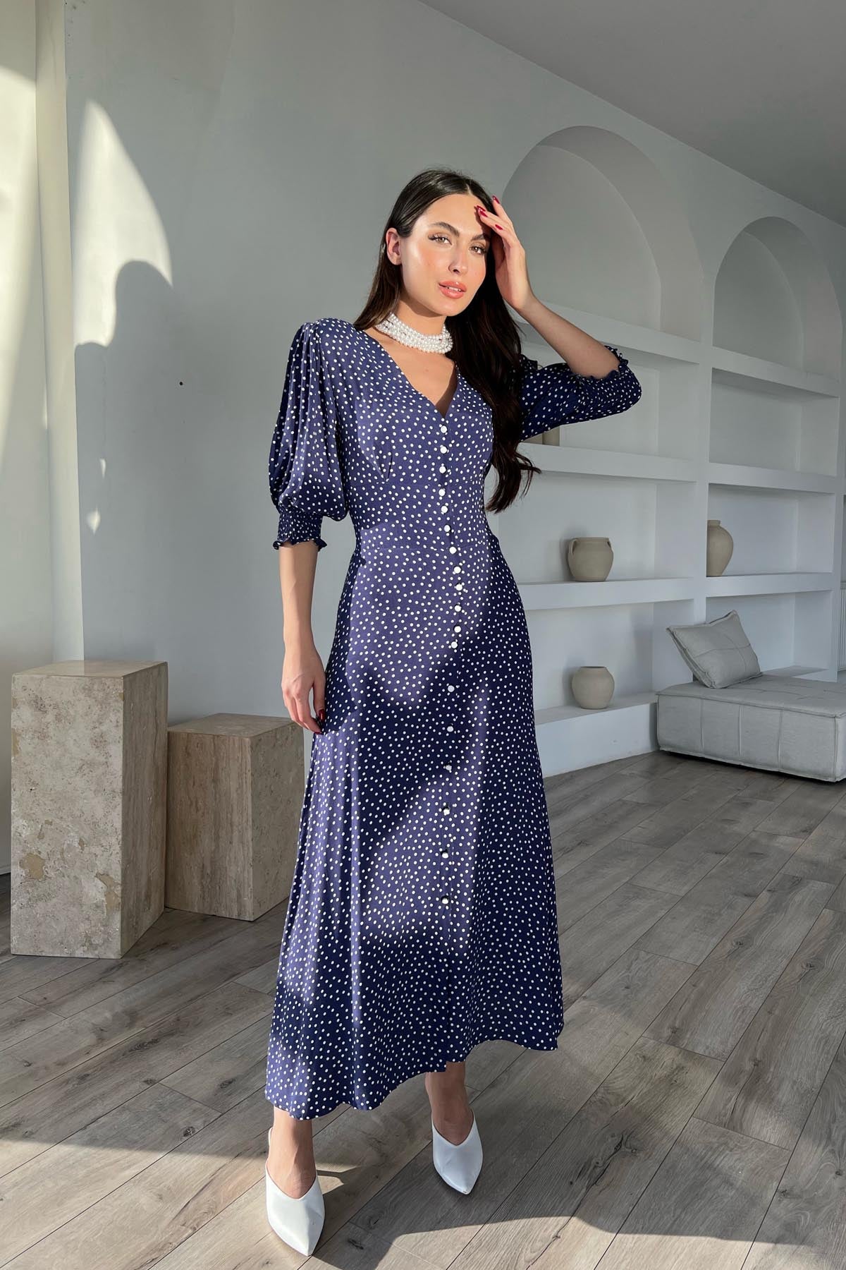 Lacivert Puantiyeli Arka Bel ve Kol Ucu Gipeli Elbise SY-1727-Lacivert