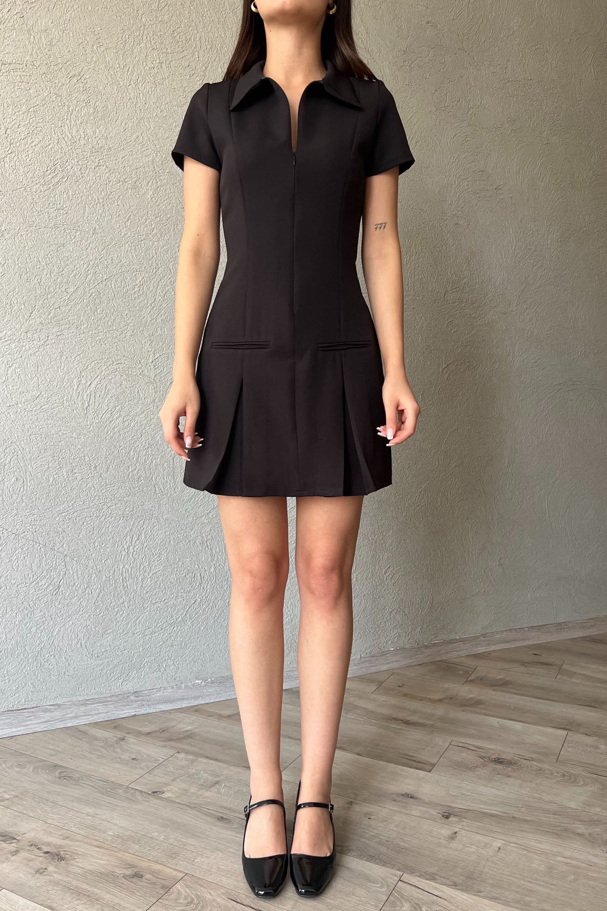 Siyah Önü Fermuarlı Cep Detaylı Gömlek Yaka Elbise SY-1802-Siyah