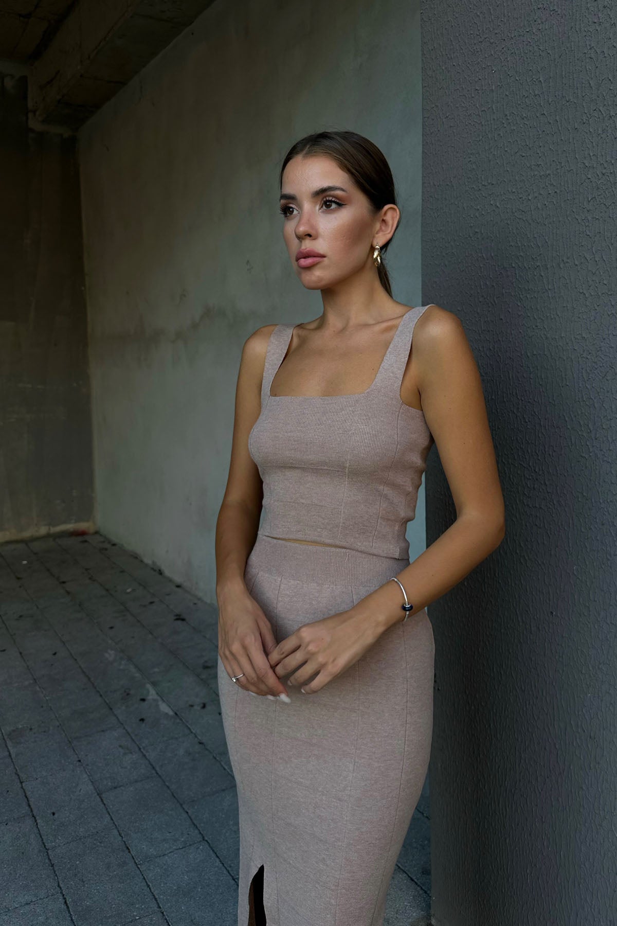 Camel Kalın Askılı Crop ve Yırtmaçlı Etek Takım SY-0926-Camel