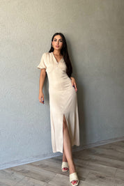 Bej Önü Yırtmaç Detaylı Saten Elbise SY-2251-Bej