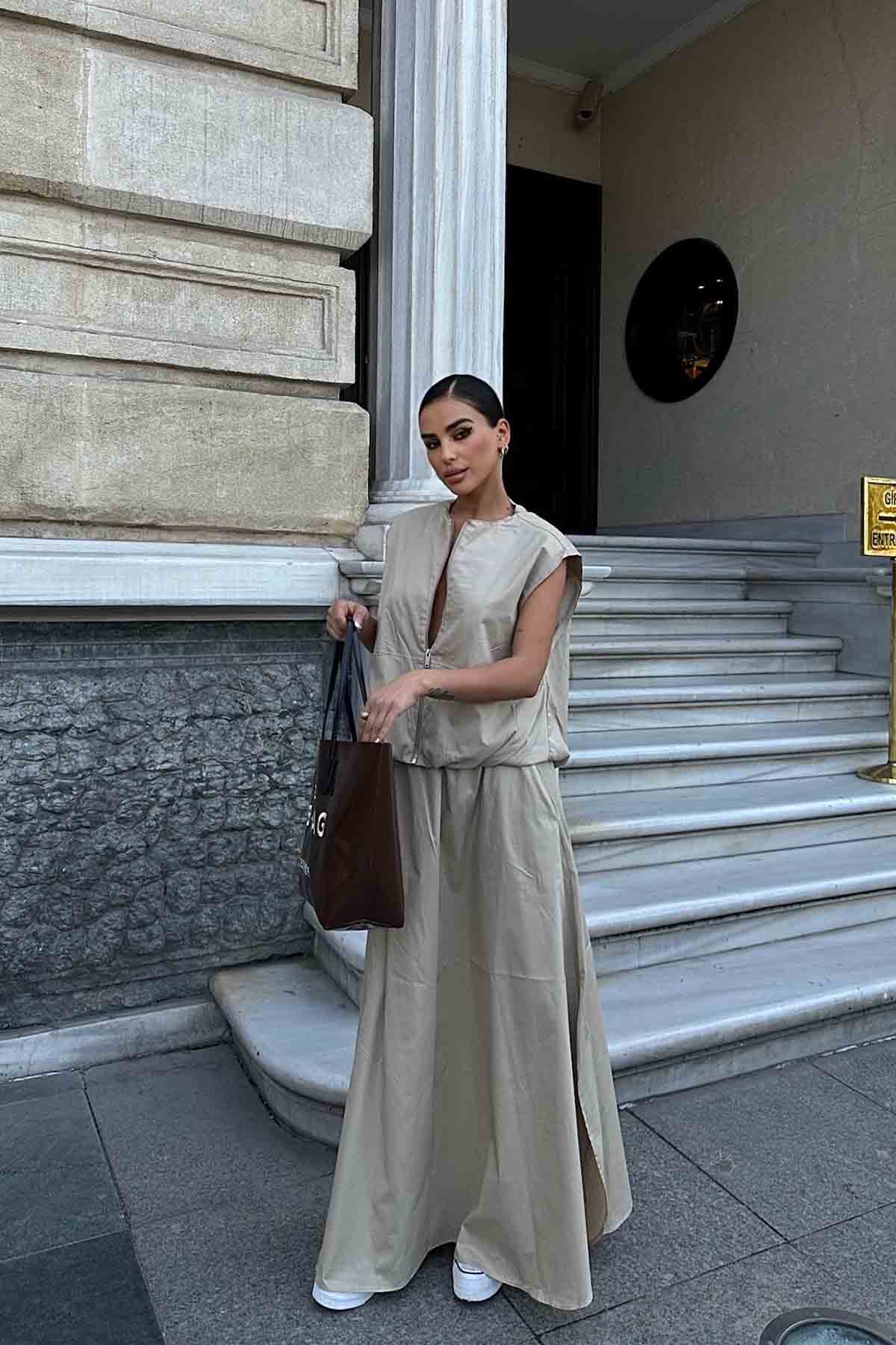 Bej Fermuarlı Sıfır Kol Yelek Etek Rome Takım 1907