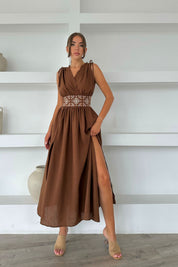 Kahve Bel Nakış İşlemeli Çift Gizli Yırtmaçlı Elbise SY-0719-Kahve