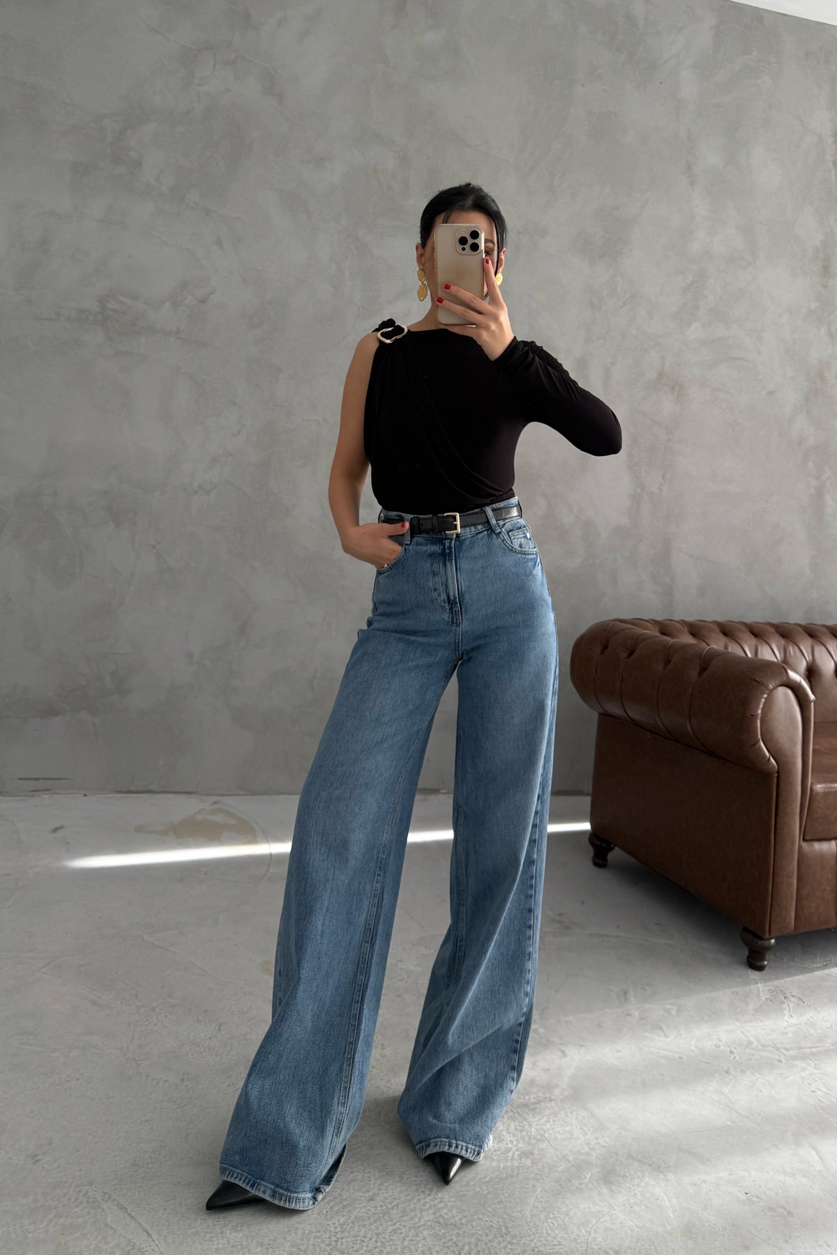 Siyah Akıcı Broşlu Body SY-3481-Siyah