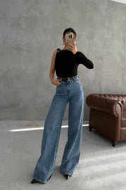 Siyah Akıcı Broşlu Body SY-3481-Siyah