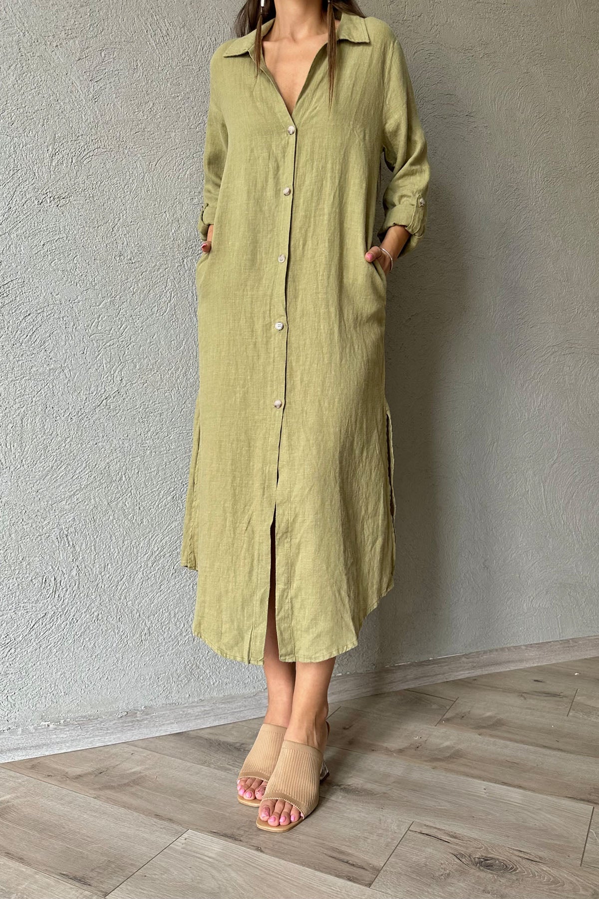 Haki Polo Yaka Düğmeli Yandan Yırtmaçlı Keten Elbise SY-0658-Haki