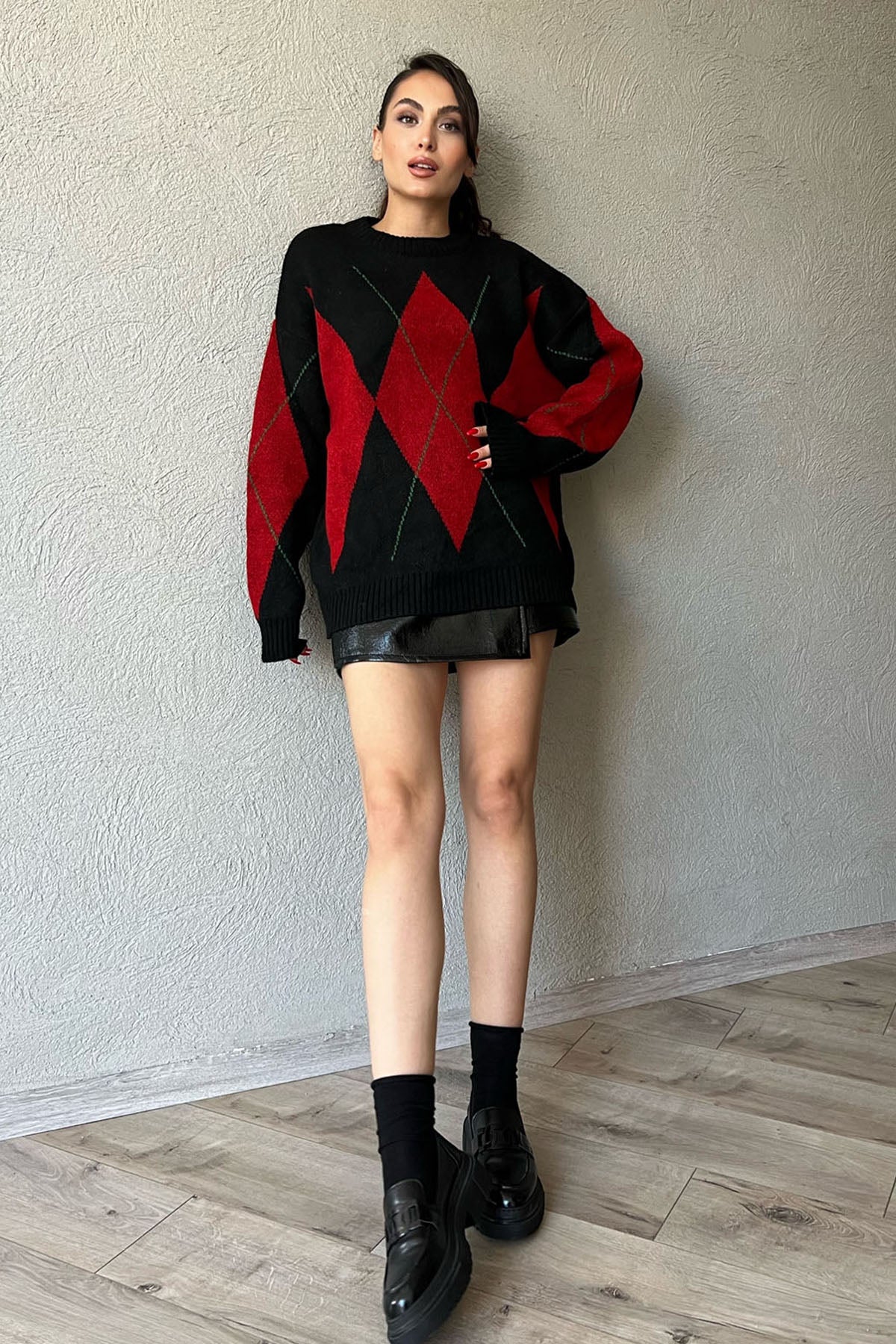 Siyah Baklava Desenli Yakalı Kazak SY-1302-Siyah