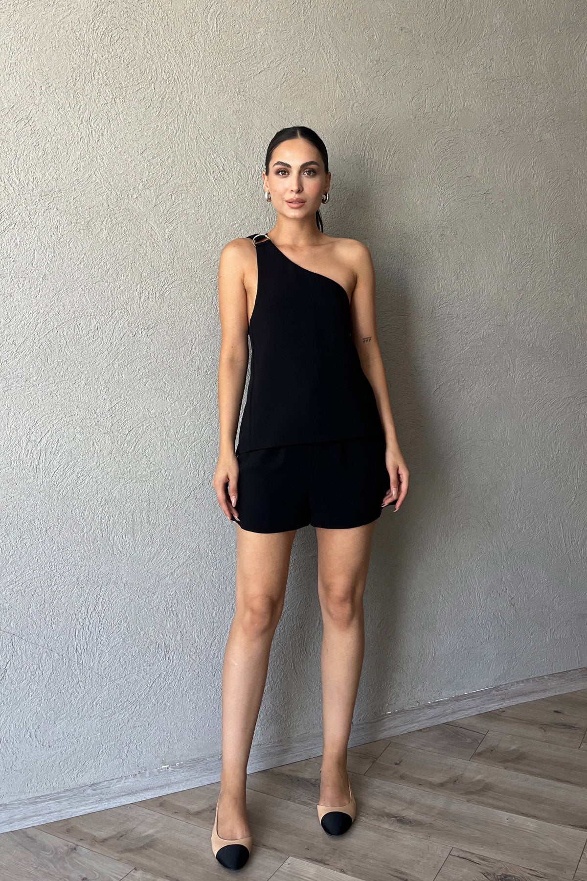 Siyah Pile Detaylı Şort SY-2342-Siyah