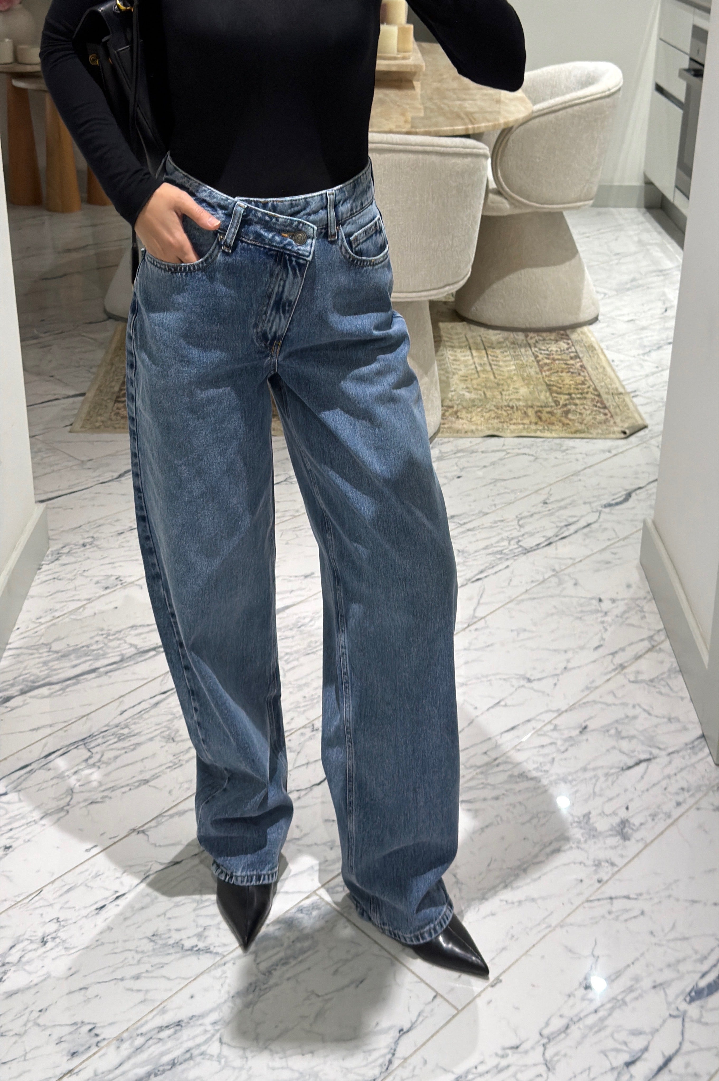 Mavi Asimetrik Bel Detaylı Barrel Jean SY-3895-Mavi