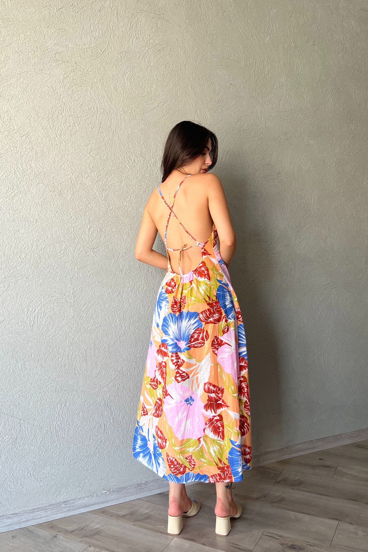 Desenli Sırt Dekolteli Elbise SY-2294-Desenli