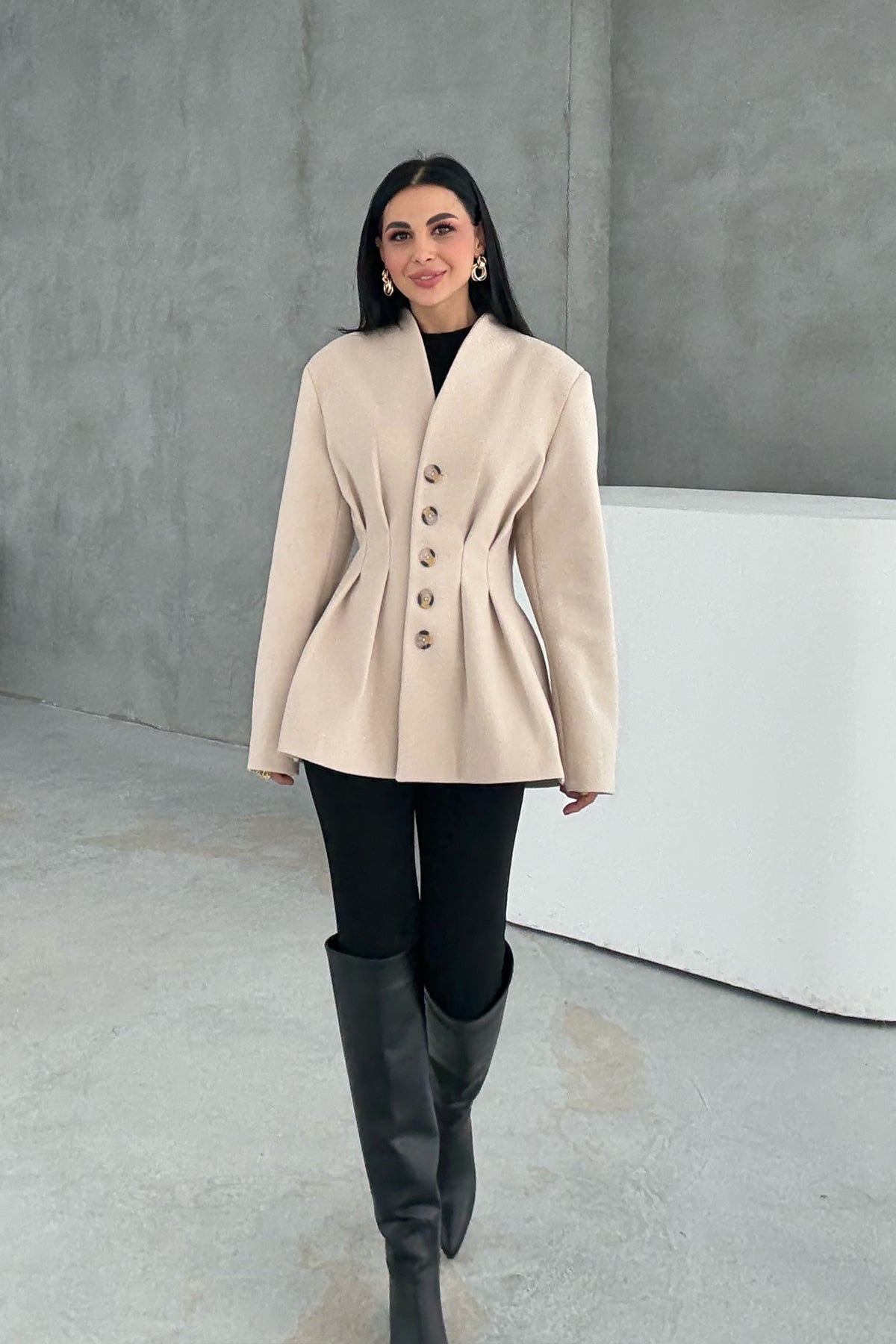 Bej Belden Oturmalı Kaşe Özel Üretim Ceket SY-3416-Bej