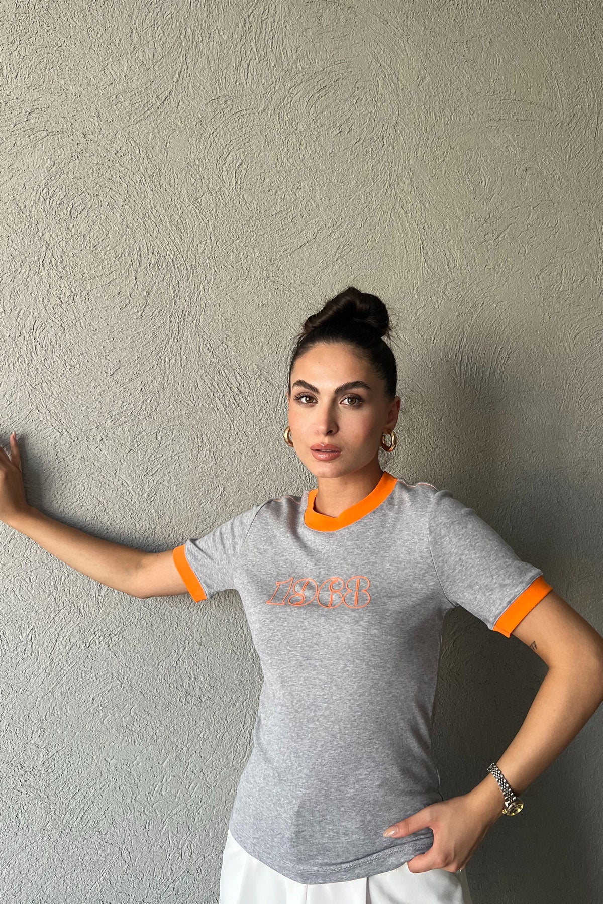 Gri 1968 Detaylı Marka Model Basic T-shırt SY-2069-Gri