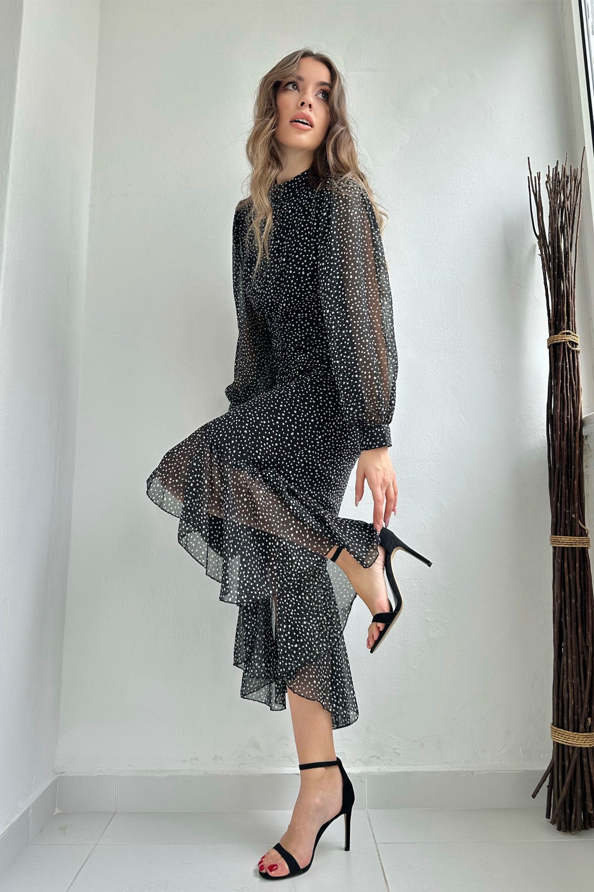 Siyah Puantiyeli Önü Büzgülü Şifon Elbise SY-0100-Siyah