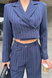 Lacivert Crop Ceket ve Paçası Düğme Detaylı Pantolon Takım SY-0935-Lacivert