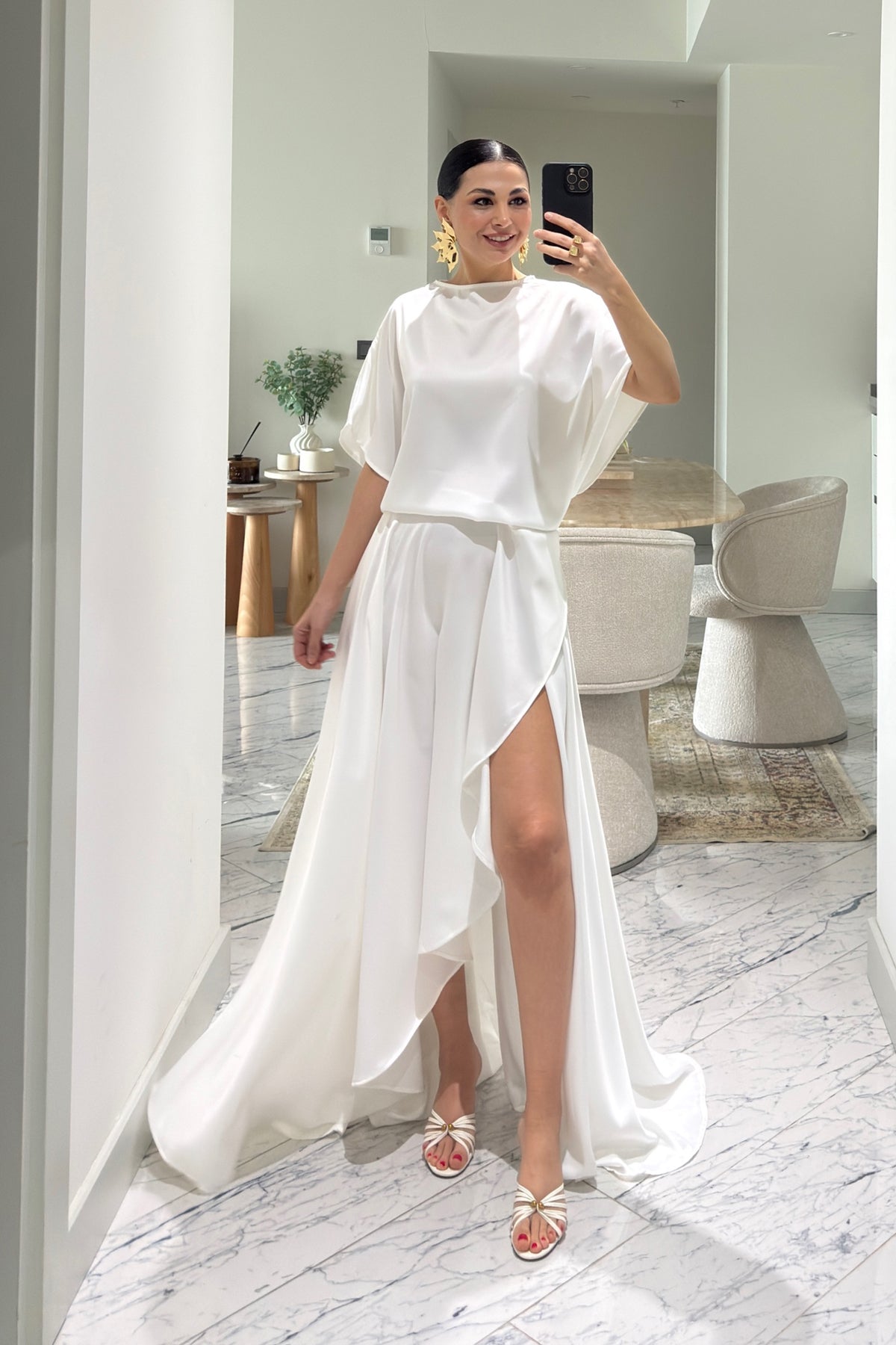 Beyaz Saten Yırtmaçlı Elbise SY-3641-Beyaz