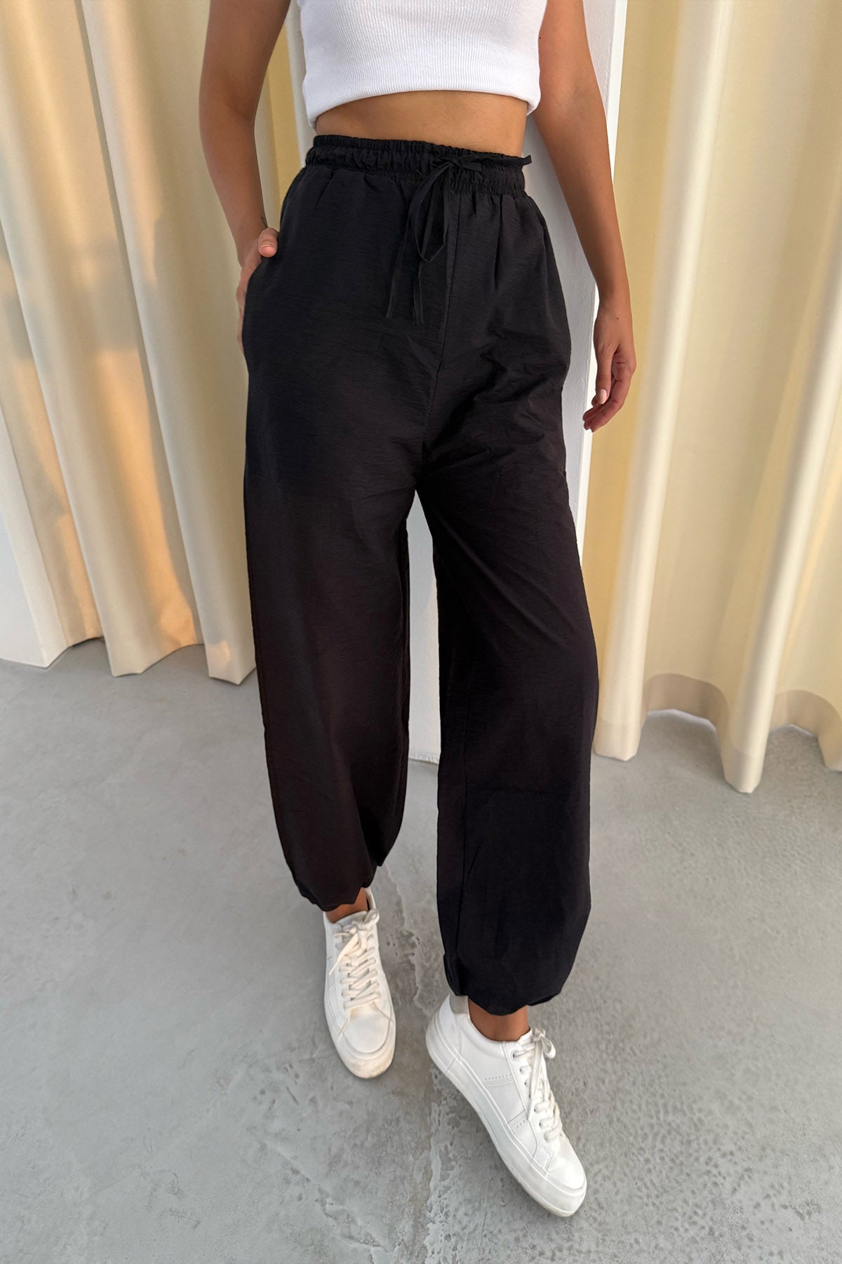 Siyah Paçası Lastikli Balon Pantolon SY-3341-Siyah