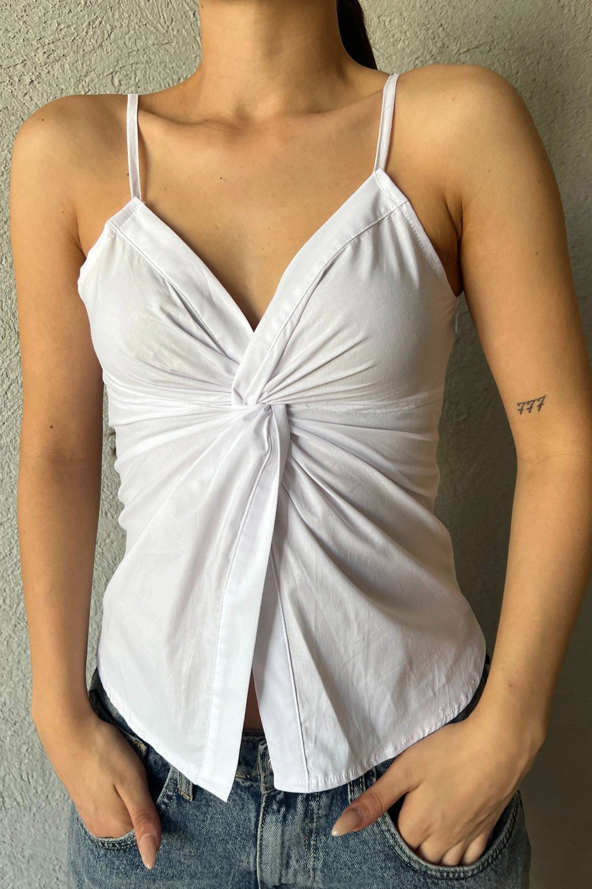 Beyaz Askılı Büzgü Detaylı Bluz SY-2064-Beyaz