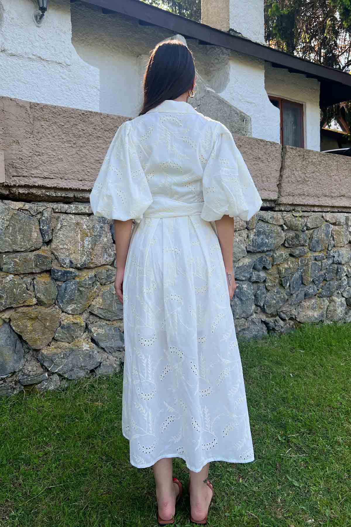 Ekru Balon Kol Pile Detaylı Kemerli Brode Elbise SY-2084-Ekru