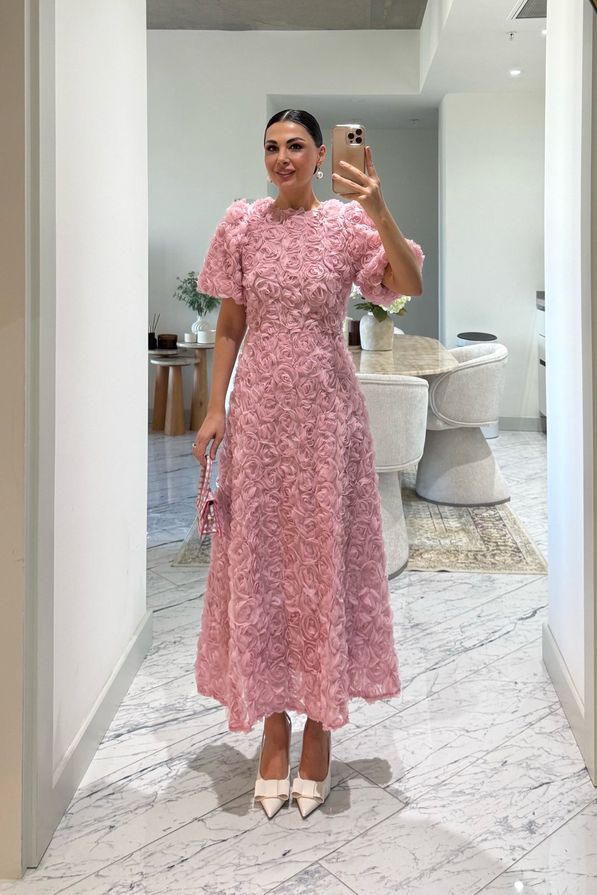 Gül Detaylı Pudra Rosella Özel Tasarım Elbise SY-3519-Pudra