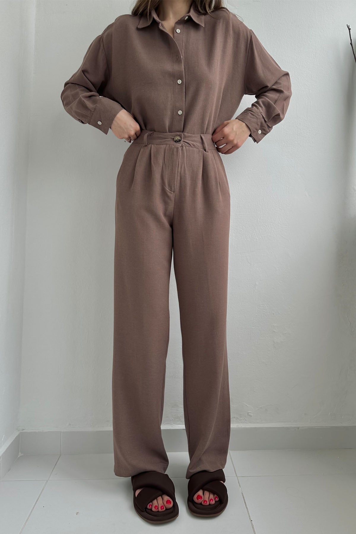 Kahve Belden Pens Dikişli Bol Paça Gömlekli Keten Takım SY-0357-Kahve