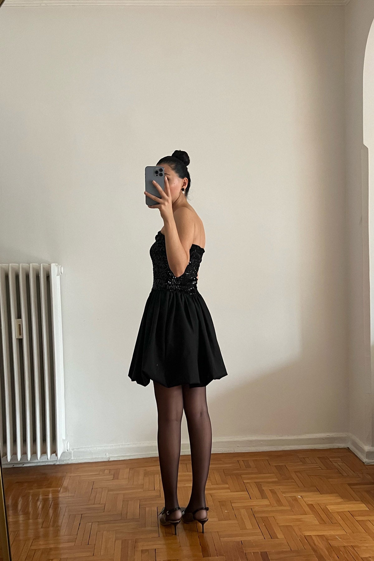 Siyah Paris Payetli Straplez Kolsuz Mini Balon Elbise SY-2827-Siyah