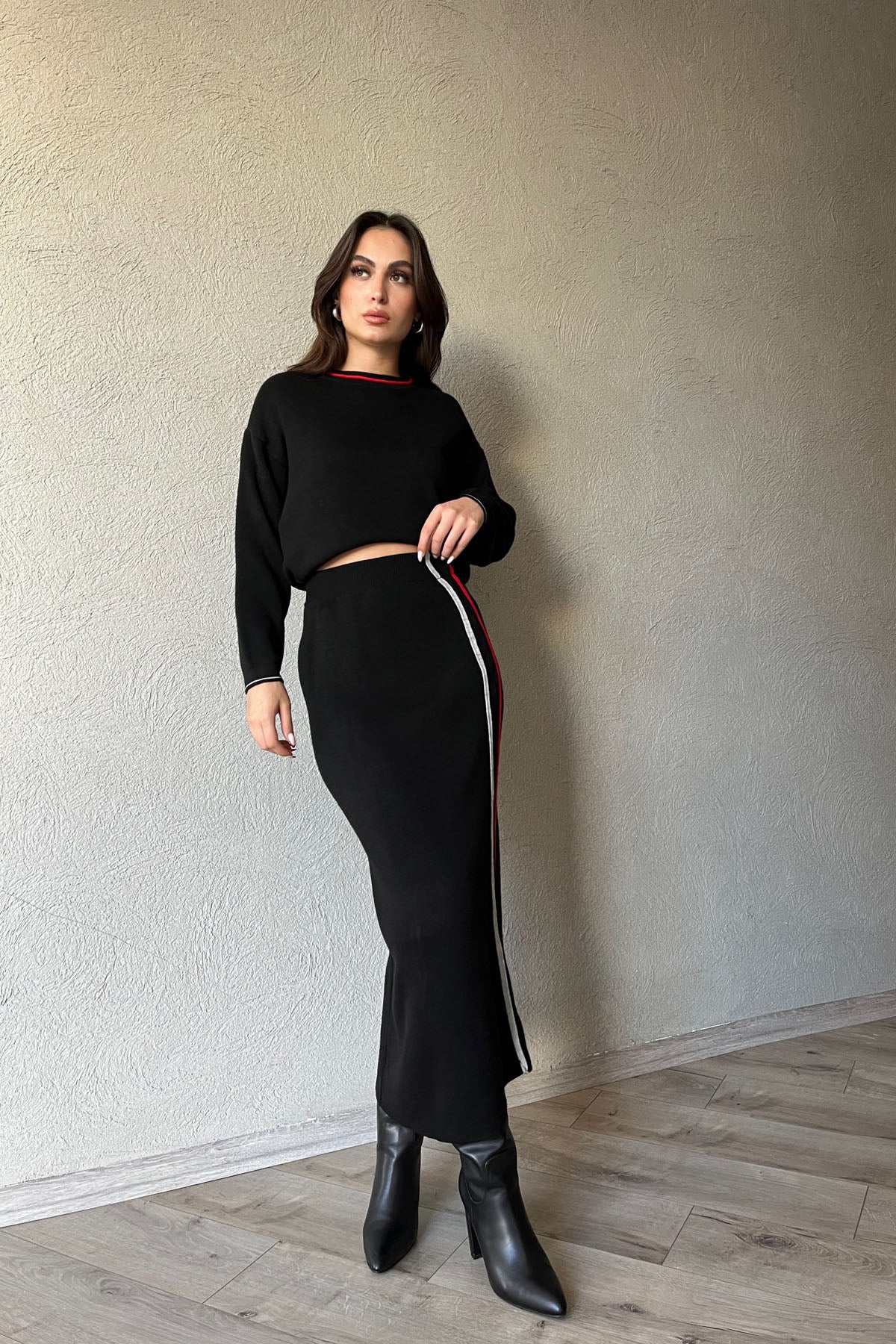 Siyah Şerit Detaylı Kazak ve Etek Triko Takım SY-1558-Siyah