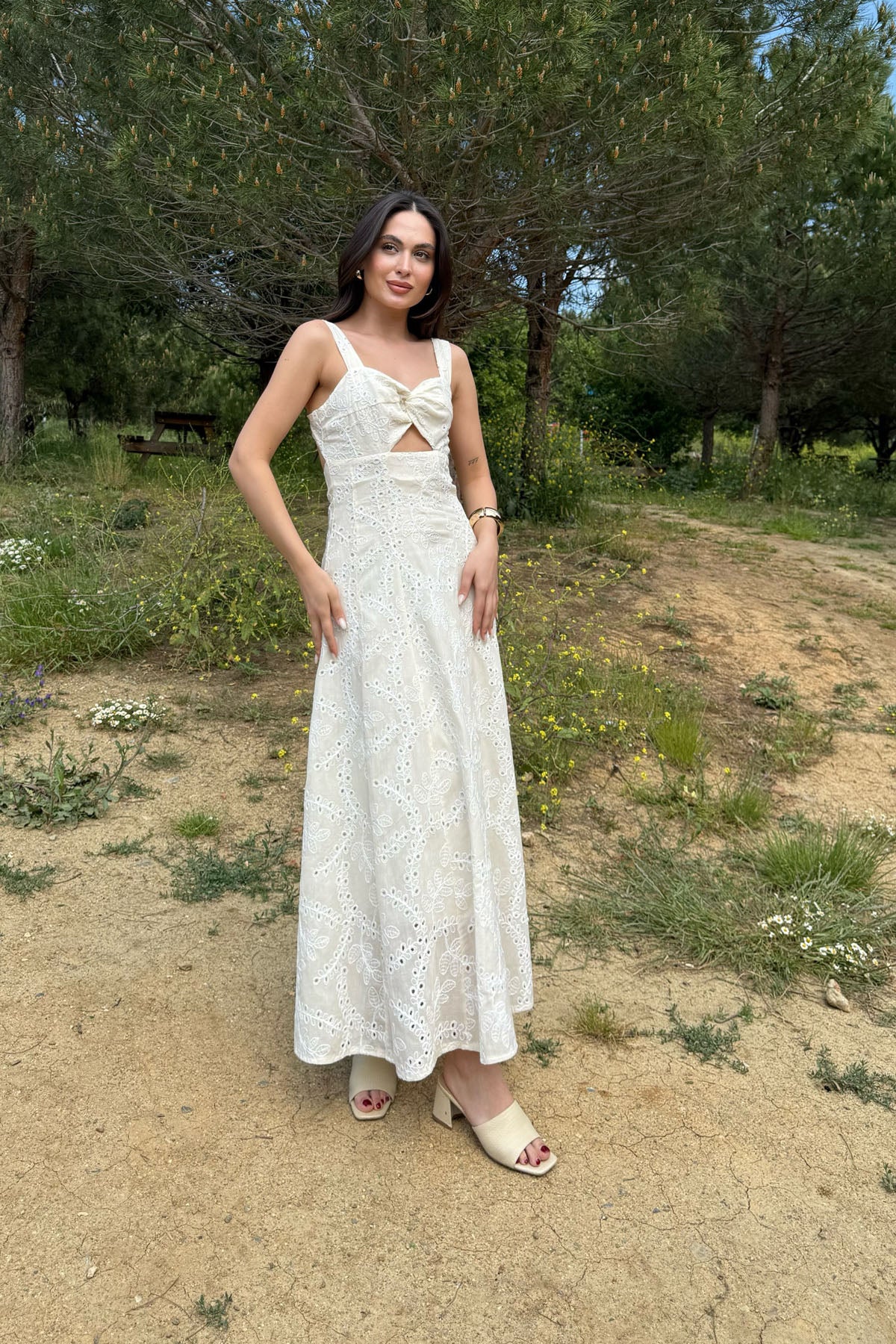 Bej Sırt Dekolteli Fisto Elbise SY-3185