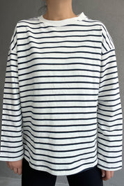 Beyaz Lacivert Çizgili Bisiklet Yaka Uzun Kol T-shirt SY-2938-Lacivert