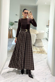 Ekose Desenli Yırtmaç Detaylı Kahveli Çizgili Kloş Etek SY-3494-Sütlü Kahve