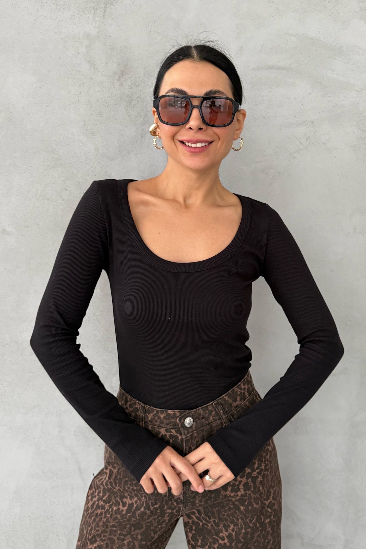 Uzun Kollu Fitilli Derin Bisiklet Yaka Siyah Body SY-3412-Siyah