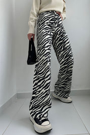 Siyah Zebra Desen Yüksek Bel Boru Paça Jean SY-0089-Siyah