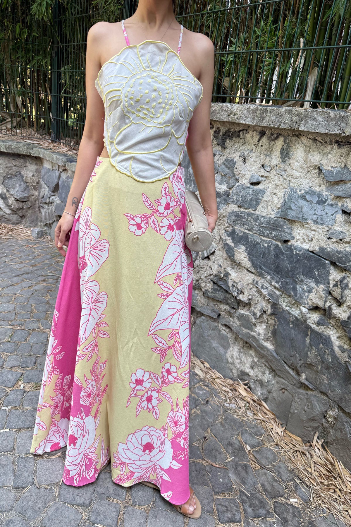 Pembe Renkli Positano Sırt Bağlamalı ve Çiçek Desenli Keten Elbise SY-2320-Pembe