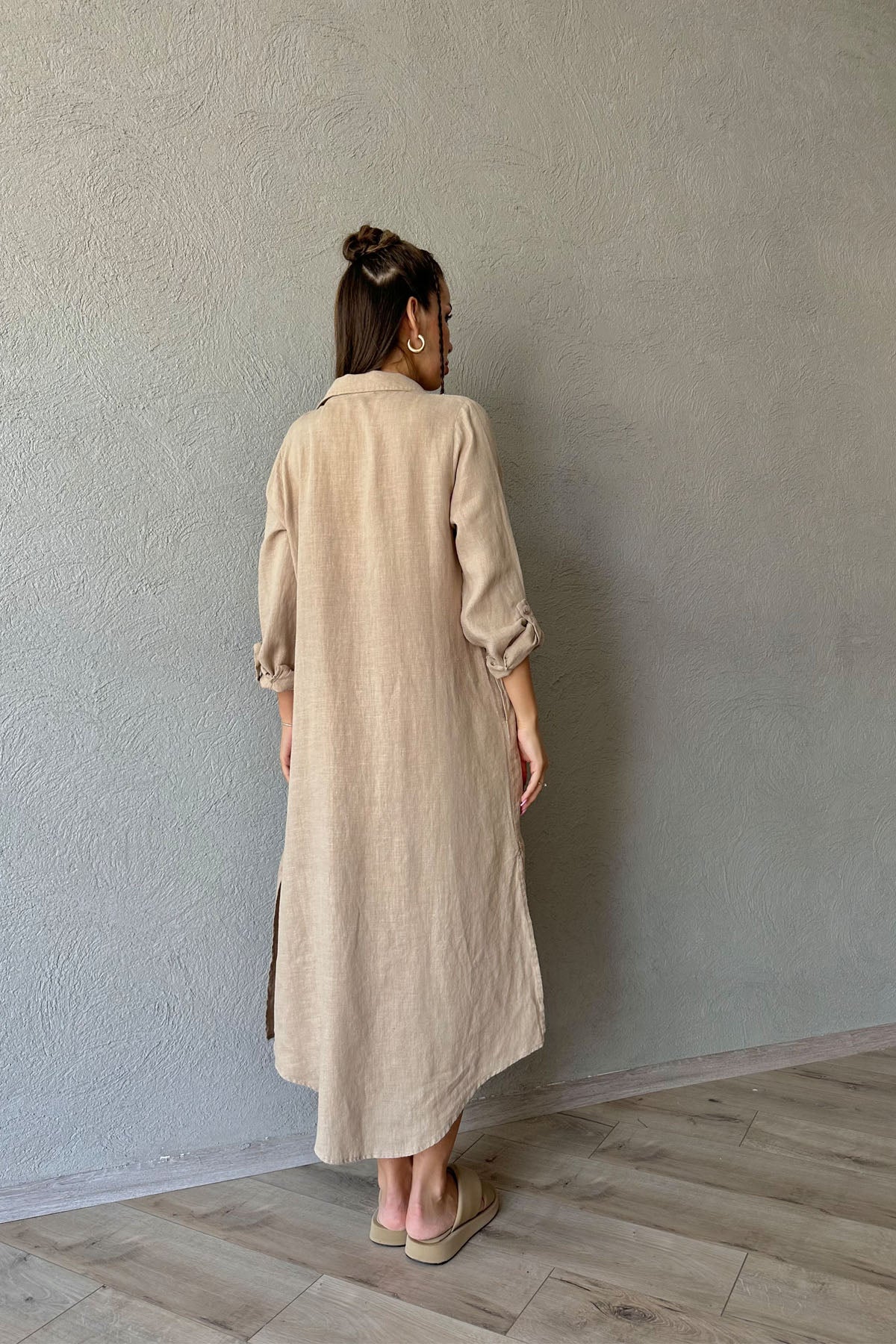 Bej Polo Yaka Düğmeli Yandan Yırtmaçlı Keten Elbise SY-0658-Bej