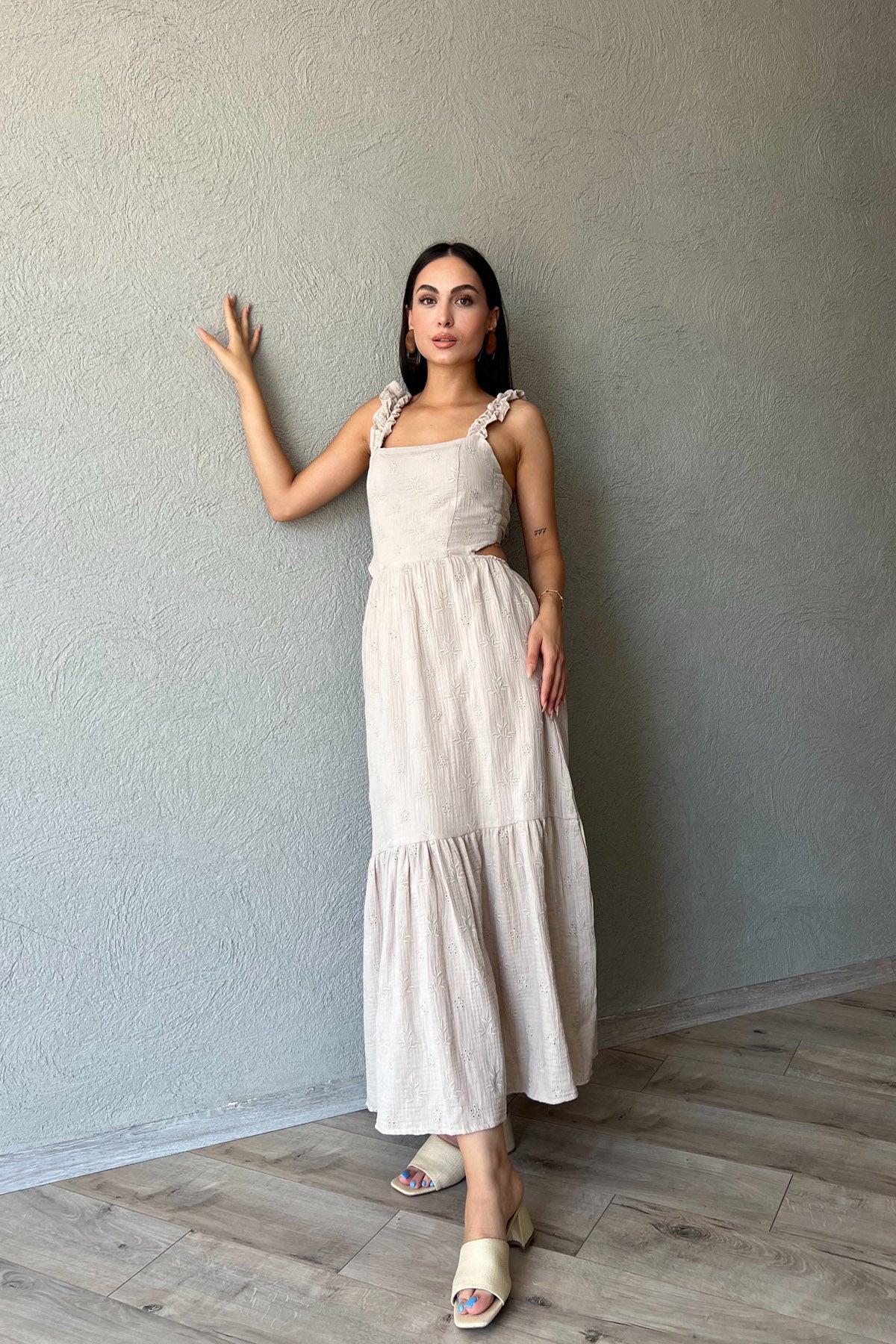 Bej Desenli Kolu Fırfırlı Bağlamalı Elbise SY-2347-Bej